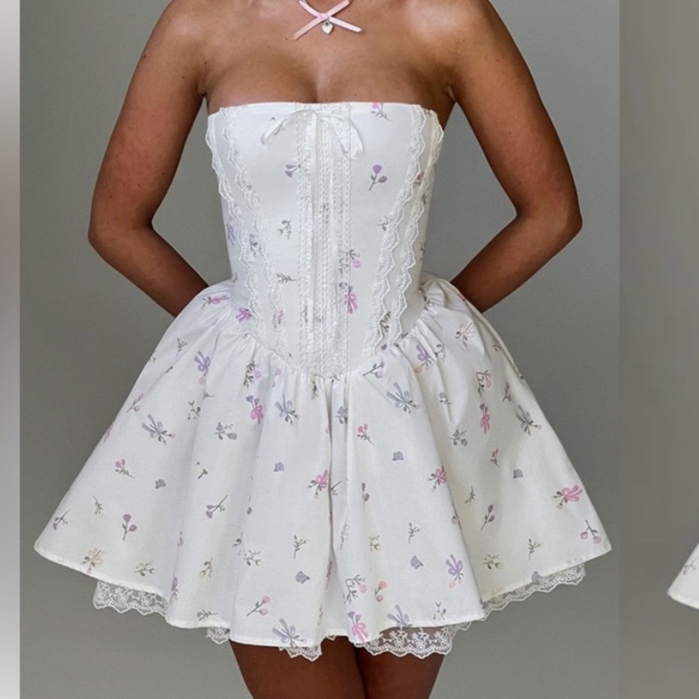 EVIE MINI DRESS - WHITE MULTI FLORAL PRINT